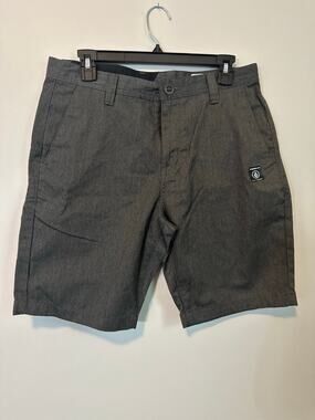 Volcom Men’s Size 30 Modern Fit Chino Shorts Gray NWT Repreve Skate Street Surf